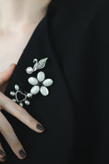 天鵝造型胸針 - IRIS47 Taiwan