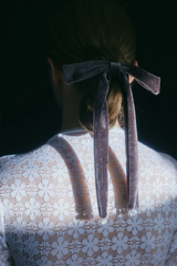 大理花蕾絲上衣